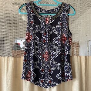 Ladies market in Spruce blouse size large
